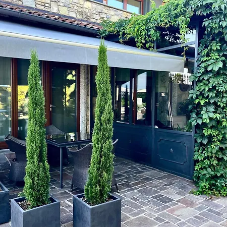 Bed & Breakfast Heidi 3*