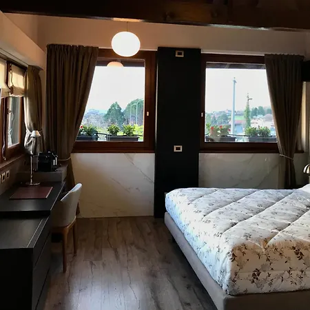 Heidi Nocleg ze śniadaniem 4*